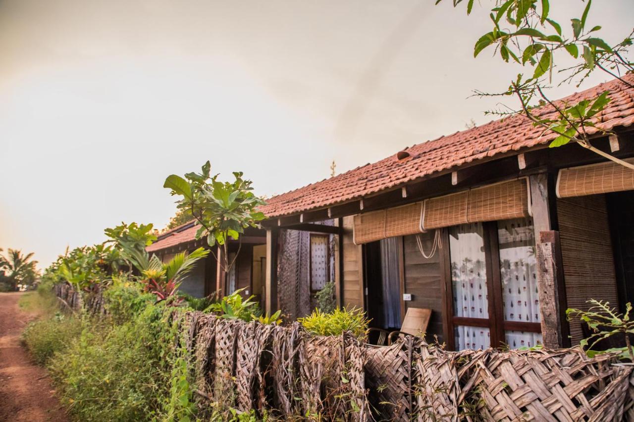 The Artist Cottages Morjim Exterior foto
